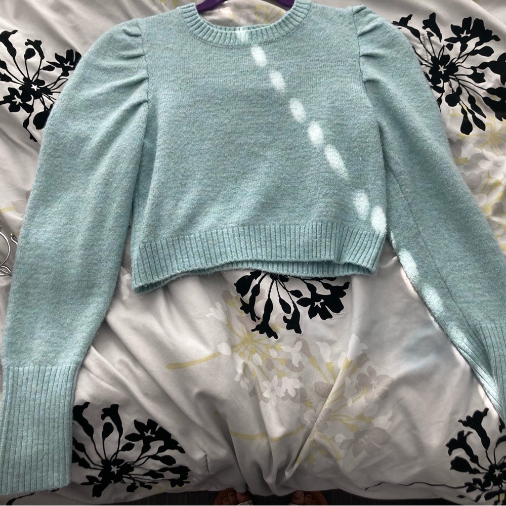 no clue what the material is
